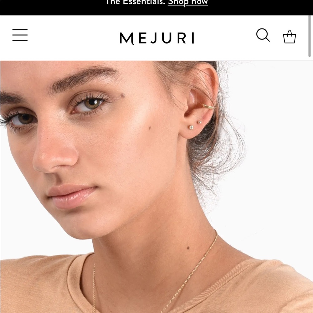 *** ISO Mejuri edged ear cuff**